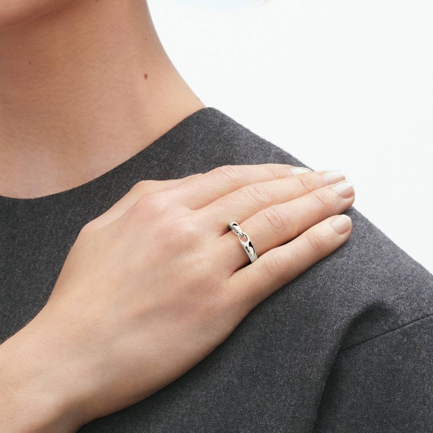 DETAIL243667